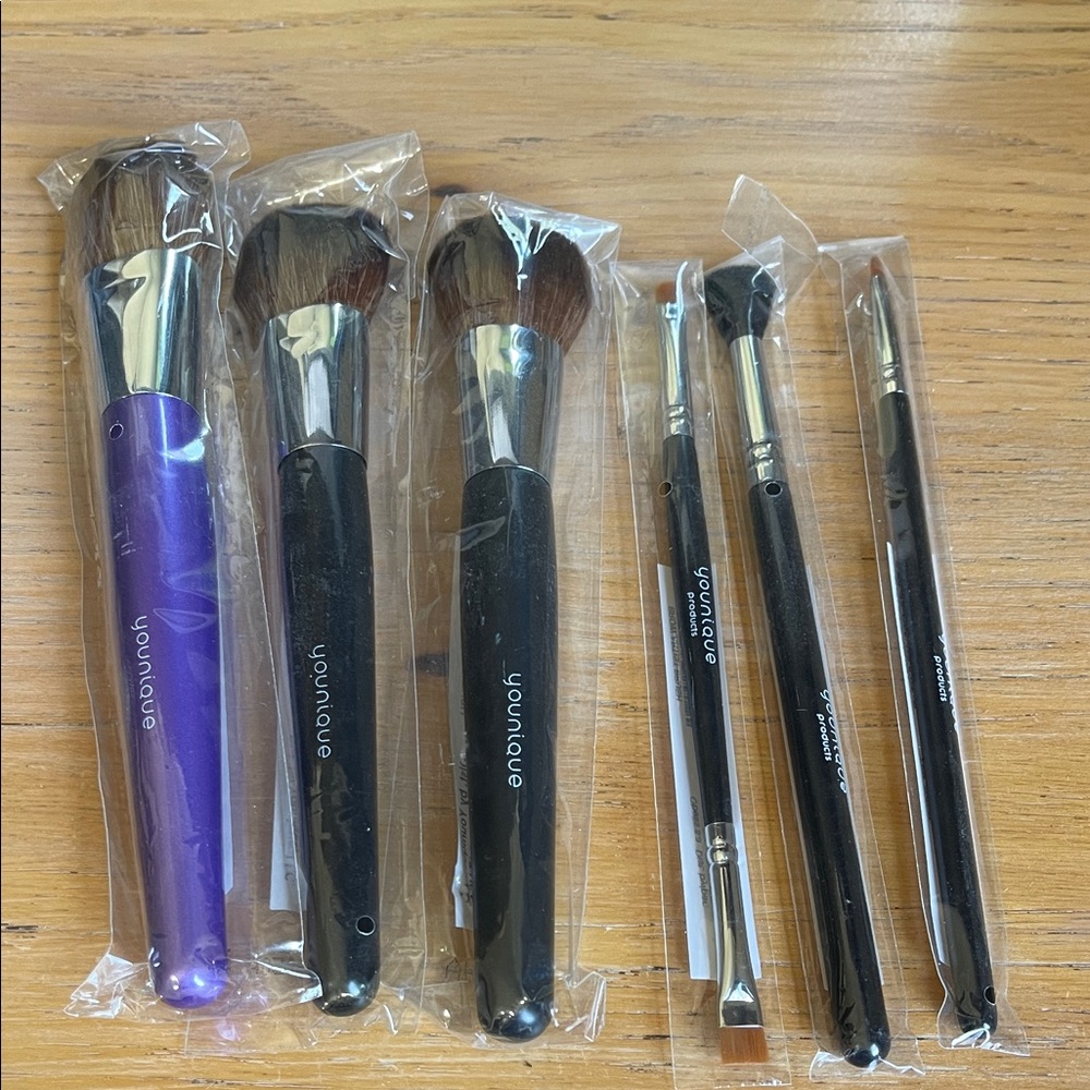 Younique Brush Collection